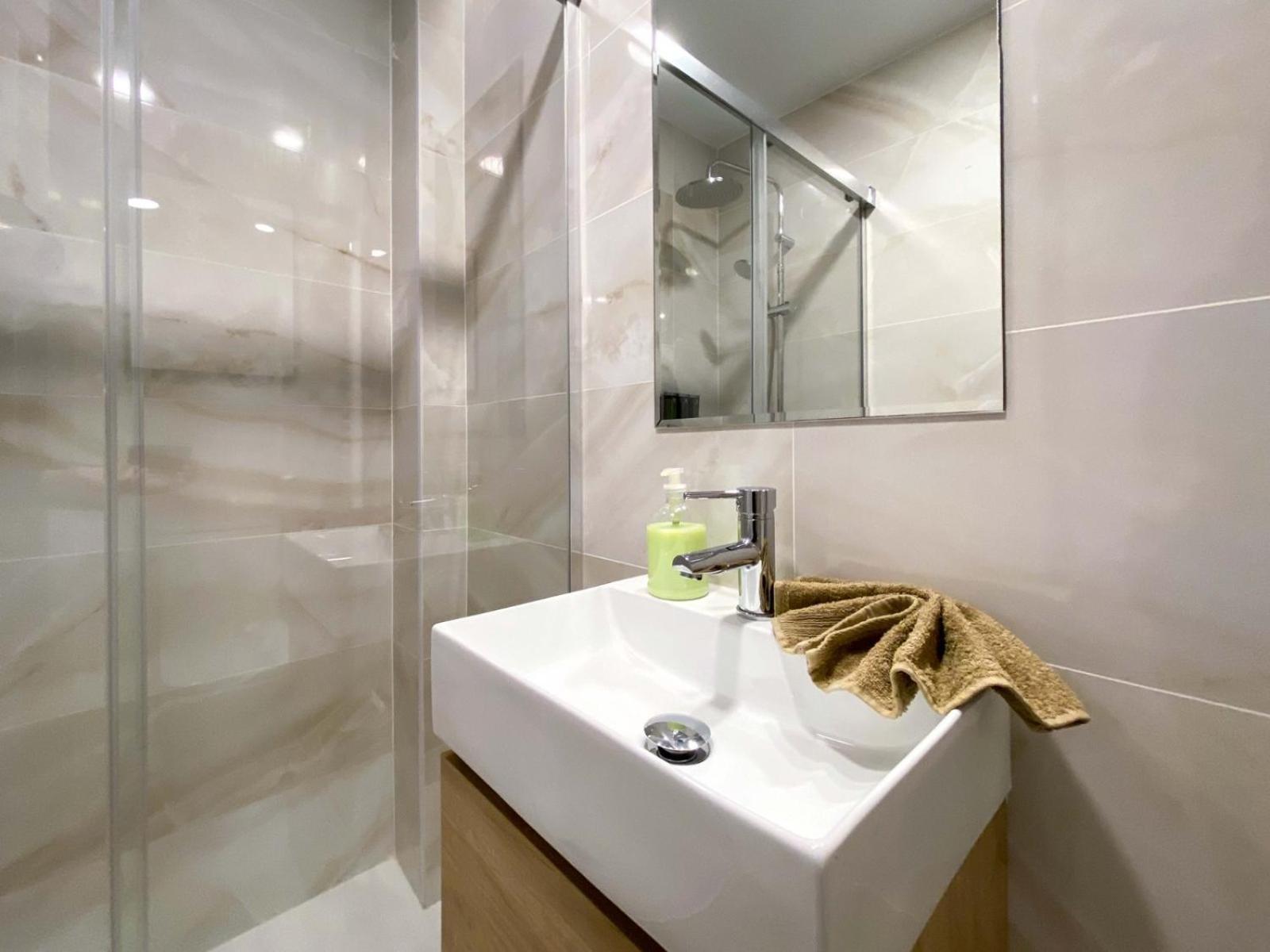 Appartamento Refugio 2Br Y 2Ba Azca/Bernabeu Madrid Esterno foto