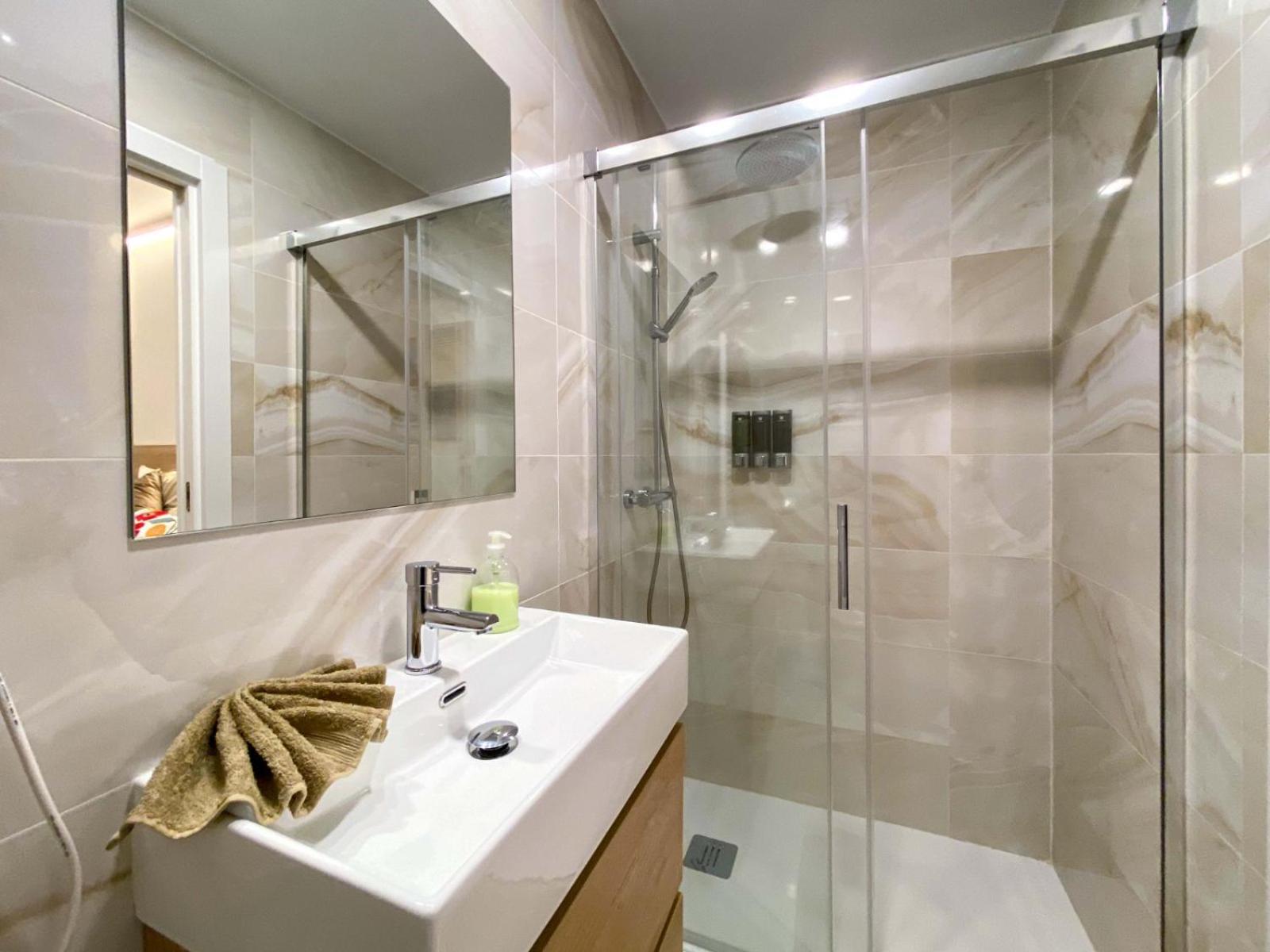 Appartamento Refugio 2Br Y 2Ba Azca/Bernabeu Madrid Esterno foto