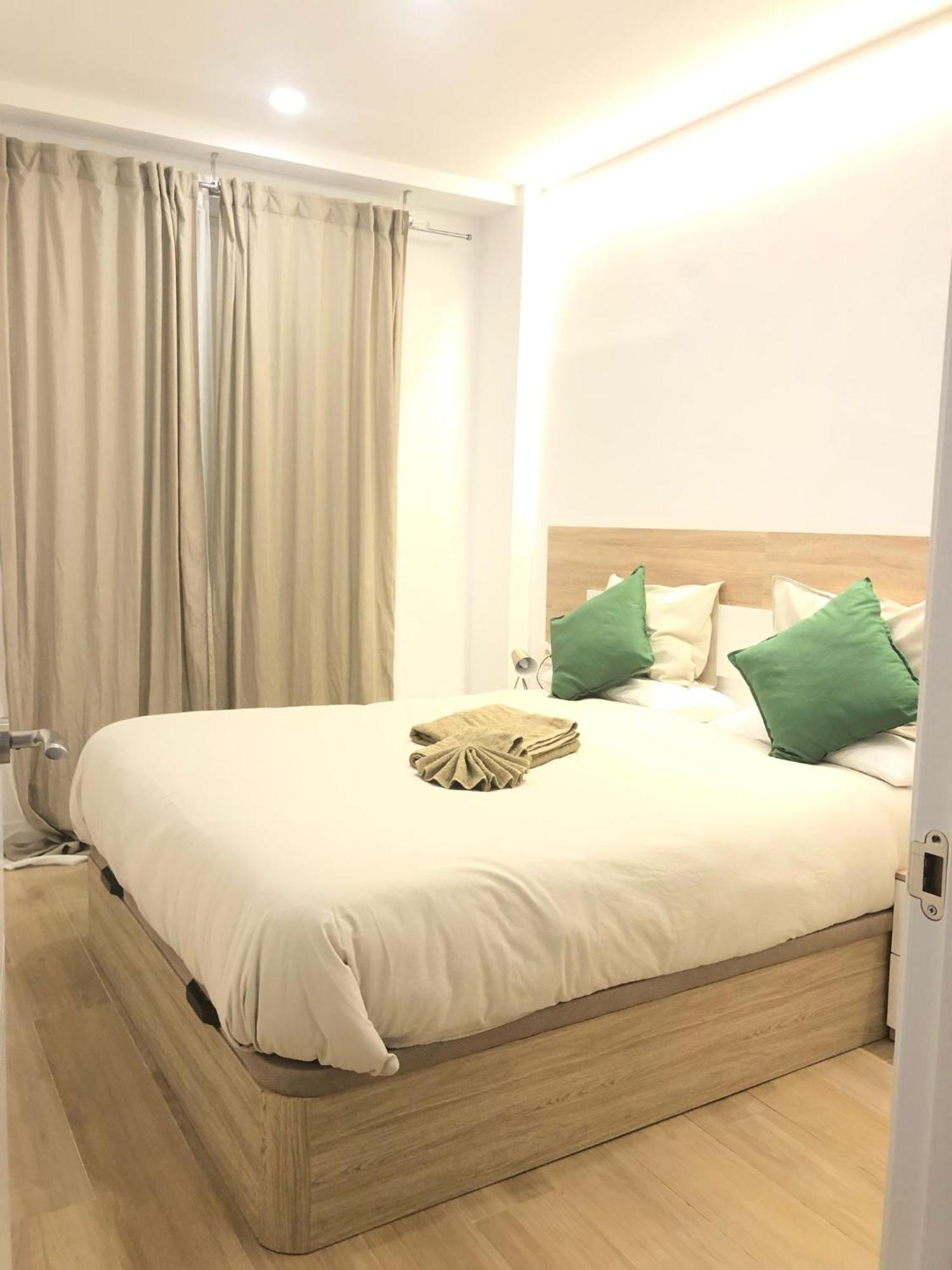 Appartamento Refugio 2Br Y 2Ba Azca/Bernabeu Madrid Esterno foto