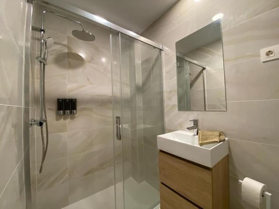 Appartamento Refugio 2Br Y 2Ba Azca/Bernabeu Madrid Esterno foto
