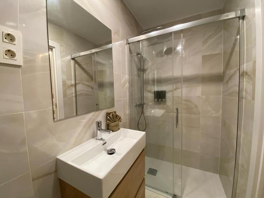 Appartamento Refugio 2Br Y 2Ba Azca/Bernabeu Madrid Esterno foto